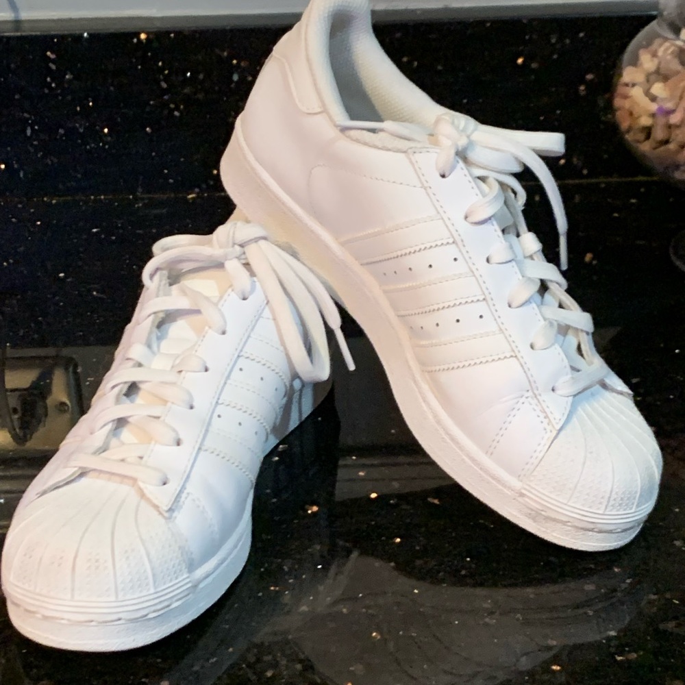 Adidas White Shell-top - Picture 1 of 2